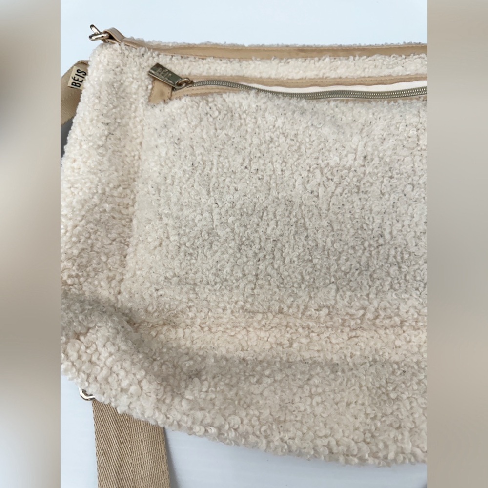 BEIS The Messenger Tote — Limited Edition - Picture 6 of 16
